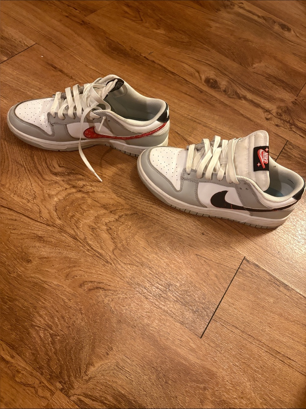 Nike Mens White and Gray Low-Top Sneakers with Red Accents